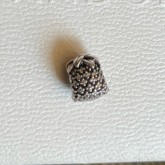 Retired PANDORA Silver Sparkling Pineapple Charm with Clear CZ Stones EUC - Picture 4 of 9